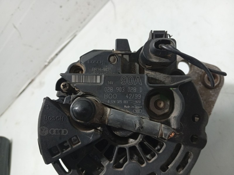 Recambio de alternador para volkswagen golf iv (1j1) 1.6 referencia OEM IAM 028903018X  