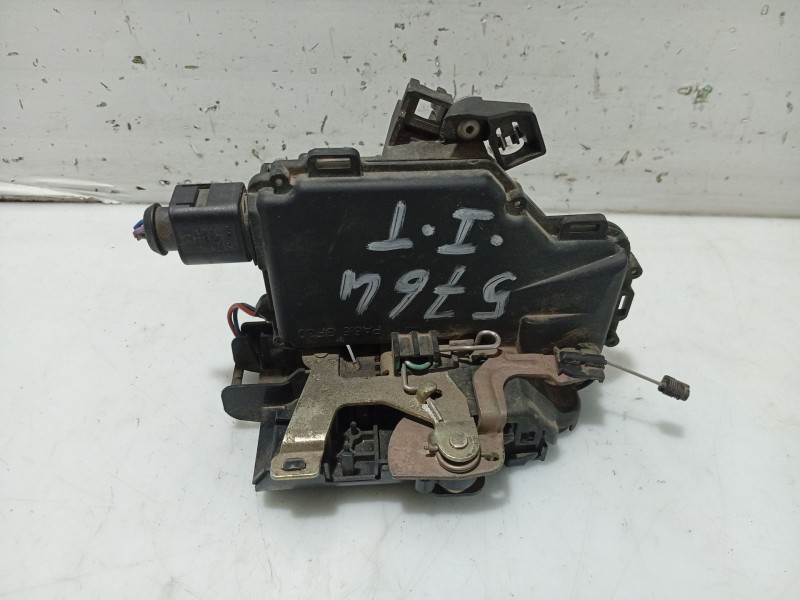 Recambio de cerradura puerta trasera izquierda para volkswagen golf iv (1j1) 1.6 referencia OEM IAM 3B4839015A  