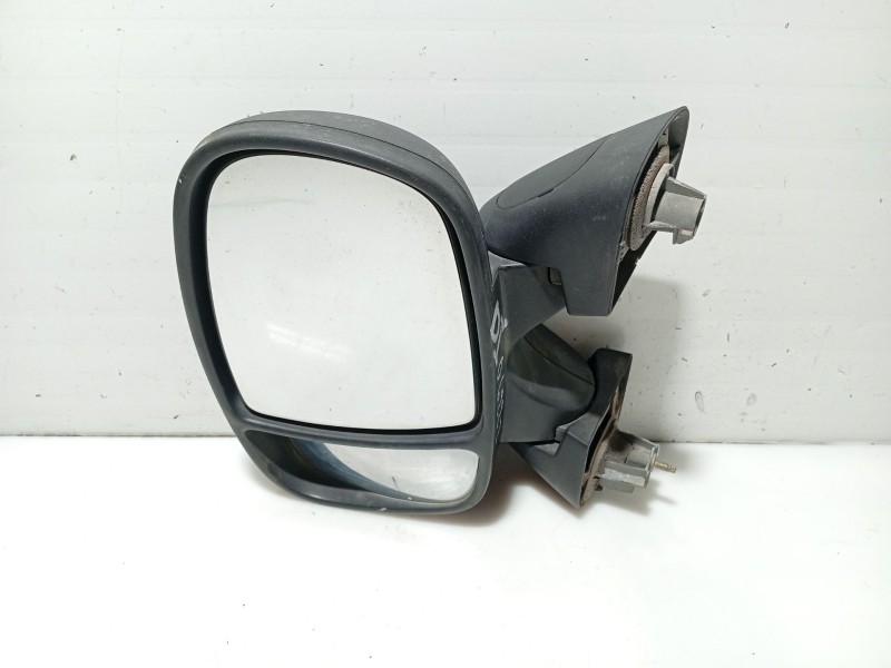 Recambio de retrovisor izquierdo para nissan primastar autobús (x83) dci 80 referencia OEM IAM 9630200QAN  