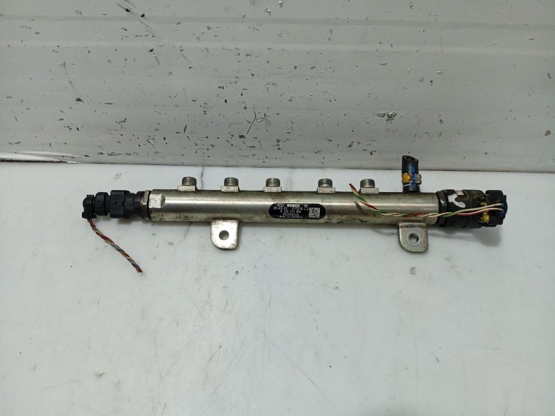 Recambio de rampa inyectora para citroën c5 berlina exclusive referencia OEM IAM 9645689580 0445214056 55200266