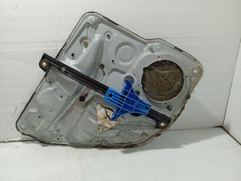 Recambio de elevalunas trasero derecho para volkswagen golf iv (1j1) 1.6 referencia OEM IAM 1J4839756C  