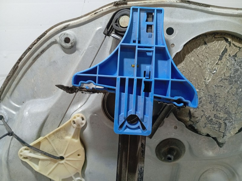 Recambio de elevalunas trasero izquierdo para volkswagen golf iv (1j1) 1.6 referencia OEM IAM 1J4839755C  