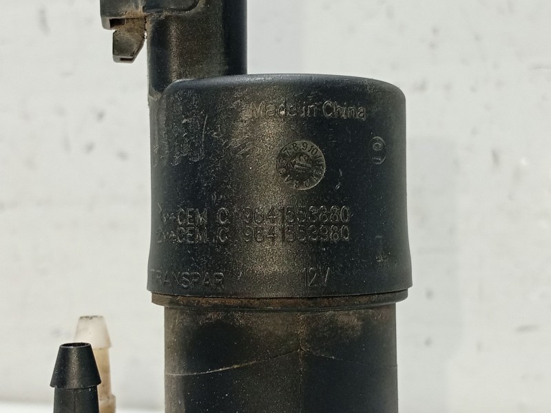 Recambio de bomba limpia para nissan primastar autobús (x83) dci 80 referencia OEM IAM 2749000QAD 9641553880 / 9641553980 