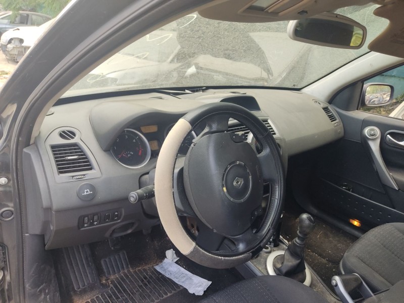 renault megane ii sedán (lm0/1_) del año 2006