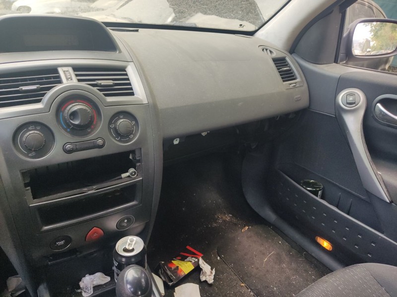 renault megane ii sedán (lm0/1_) del año 2006