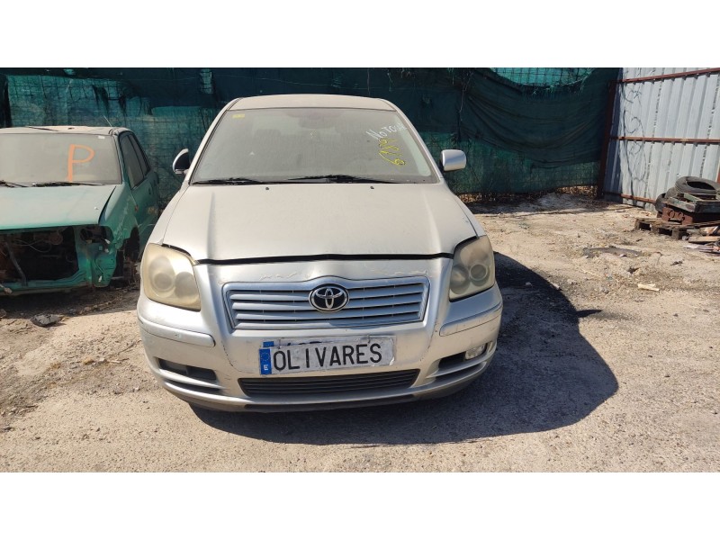 toyota avensis sedán (_t25_) del año 2004
