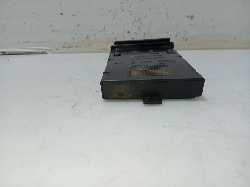 Recambio de posavasos para seat leon (1m1) 1.6 16 v referencia OEM IAM 1M1862531D  