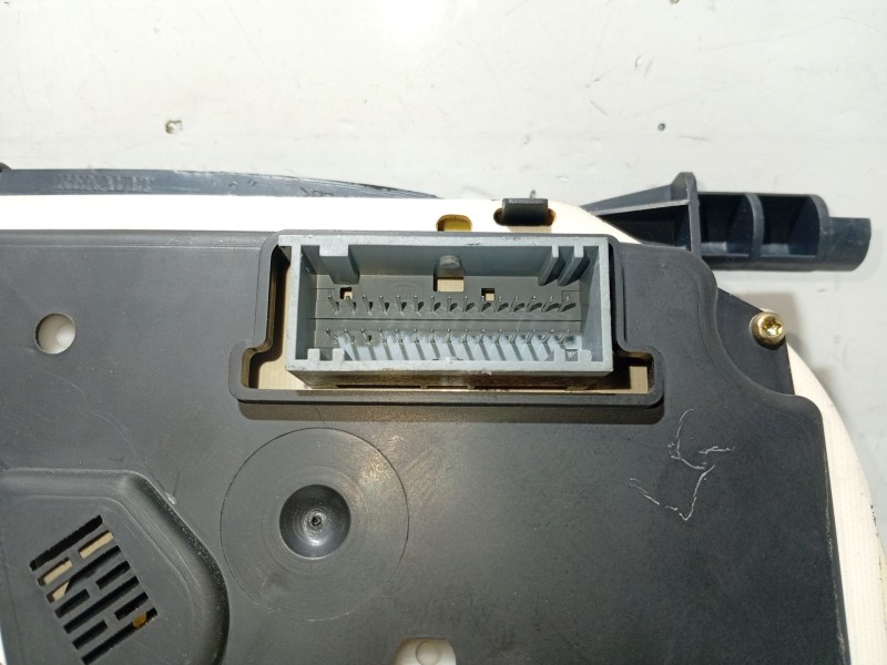 Recambio de cuadro instrumentos para nissan primastar autobús (x83) dci 80 referencia OEM IAM 8200252449A P8200252449A 21671763