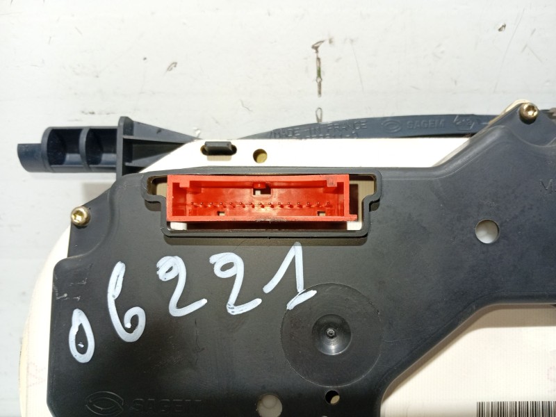 Recambio de cuadro instrumentos para nissan primastar autobús (x83) dci 80 referencia OEM IAM 8200252449A P8200252449A 21671763