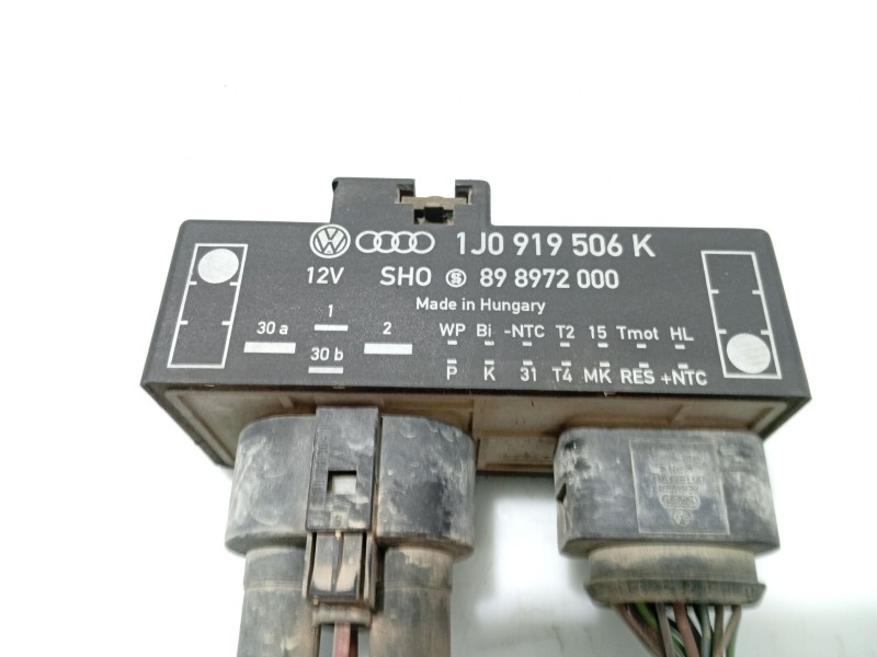 Recambio de caja precalentamiento para seat leon (1m1) 1.6 16 v referencia OEM IAM 1J0919506K  898972000