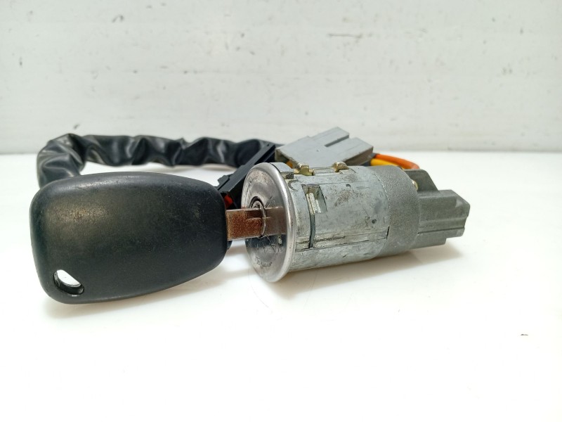 Recambio de conmutador de arranque para nissan primastar autobús (x83) dci 80 referencia OEM IAM 7701475696  