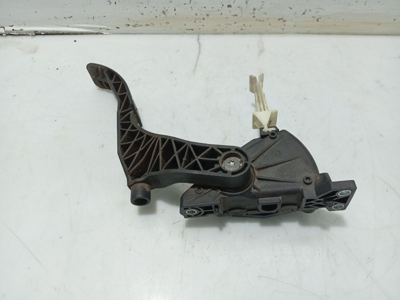 Recambio de potenciometro pedal para seat leon (1m1) 1.6 16 v referencia OEM IAM 1J1721503J  6PV00802601