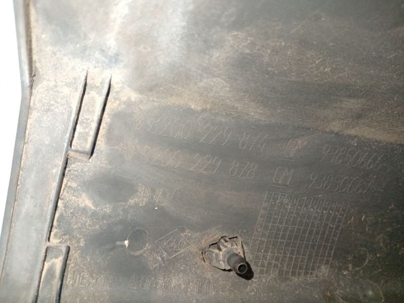 Recambio de moldura para nissan primastar autobús (x83) dci 80 referencia OEM IAM 8200229874 8200229878 93850667 / 93850666