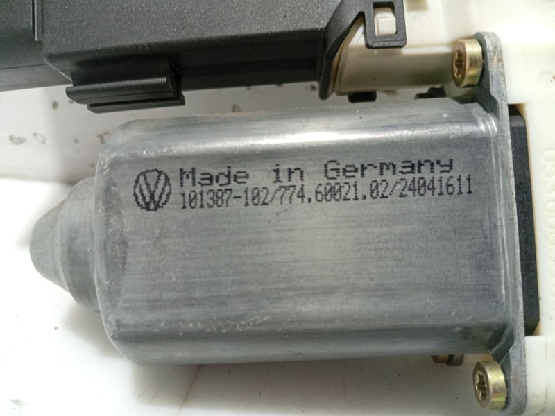 Recambio de elevalunas delantero izquierdo para seat leon (1m1) 1.6 16 v referencia OEM IAM 1M0837755  