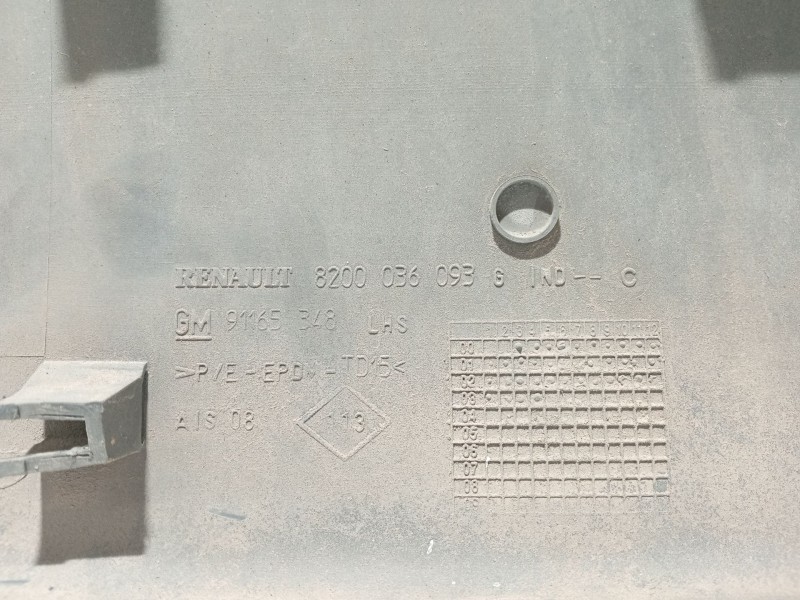 Recambio de moldura para nissan primastar autobús (x83) dci 80 referencia OEM IAM 8200036093  91165348