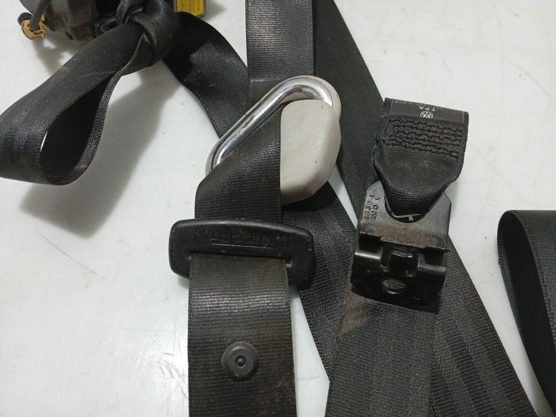 Recambio de cinturon seguridad delantero izquierdo para volkswagen golf iv (1j1) 1.6 referencia OEM IAM   