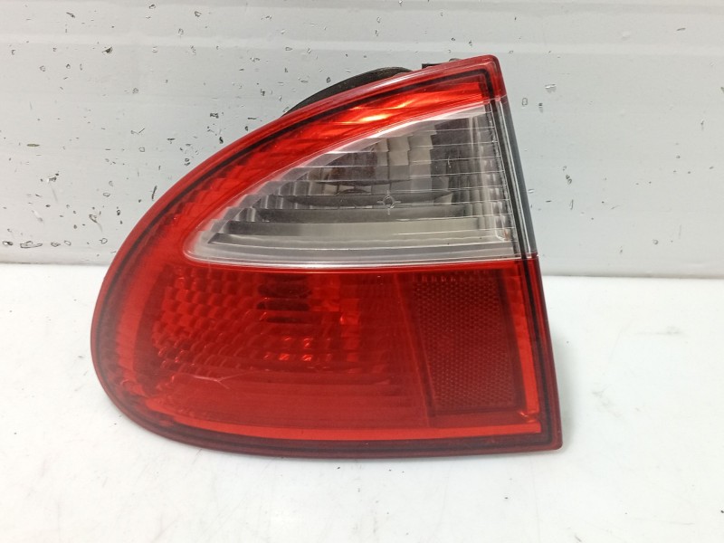 Recambio de piloto trasero izquierdo para seat leon (1m1) 1.6 16 v referencia OEM IAM 1M6945111  