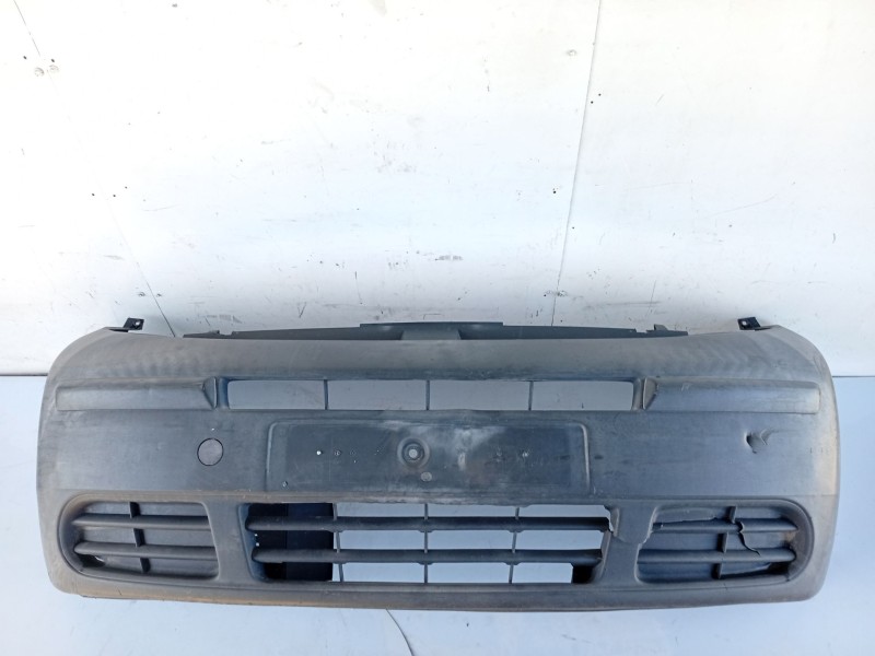 Recambio de paragolpes delantero para nissan primastar autobús (x83) dci 80 referencia OEM IAM 6265100QAF 6265100QAH 