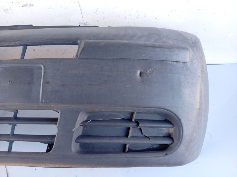 Recambio de paragolpes delantero para nissan primastar autobús (x83) dci 80 referencia OEM IAM 6265100QAF 6265100QAH 