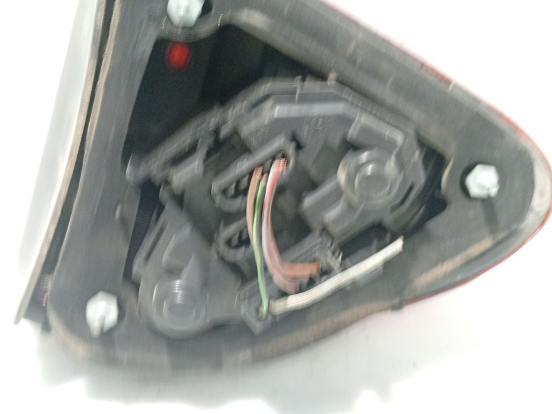 Recambio de piloto trasero derecho para seat leon (1m1) 1.6 16 v referencia OEM IAM 1M6945112  