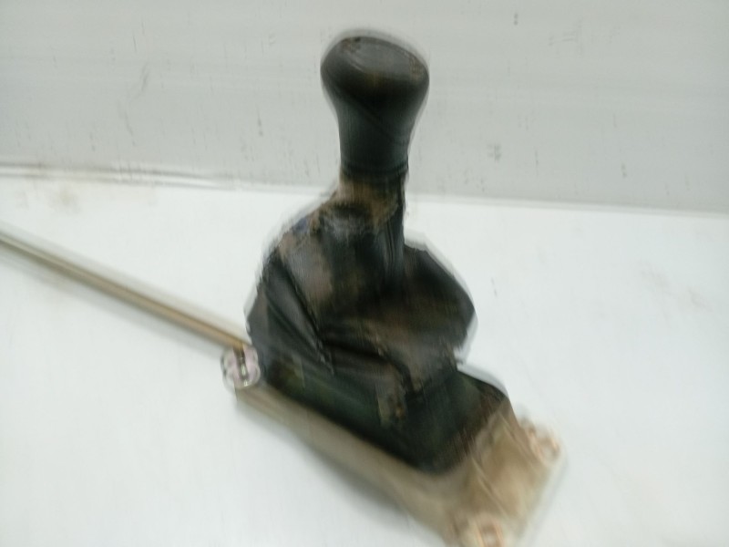 Recambio de palanca cambio para seat leon (1m1) 1.6 16 v referencia OEM IAM 1J0711025G  