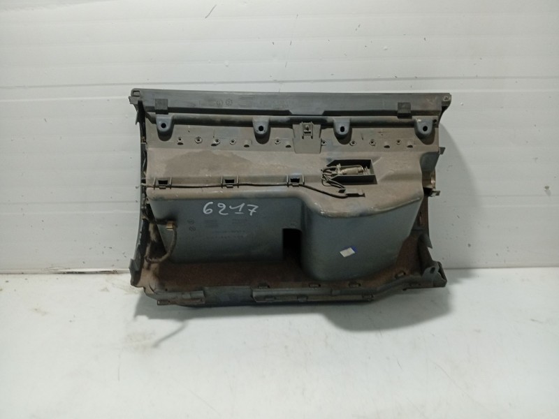 Recambio de guantera para seat leon (1m1) 1.6 16 v referencia OEM IAM 1M1857103  1M1857104