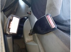 Recambio de anclaje cinturon delantero izquierdo para nissan primastar autobús (x83) dci 80 referencia OEM IAM 6221ACDI  