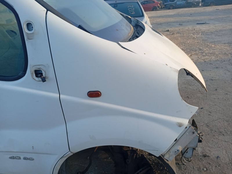 Recambio de aleta delantera derecha para nissan primastar autobús (x83) dci 80 referencia OEM IAM 6311200Q0A 6311200QAE 