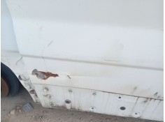 Recambio de puerta lateral corredera derecha para nissan primastar autobús (x83) dci 80 referencia OEM IAM 8210000QAH 8215200QAE 2