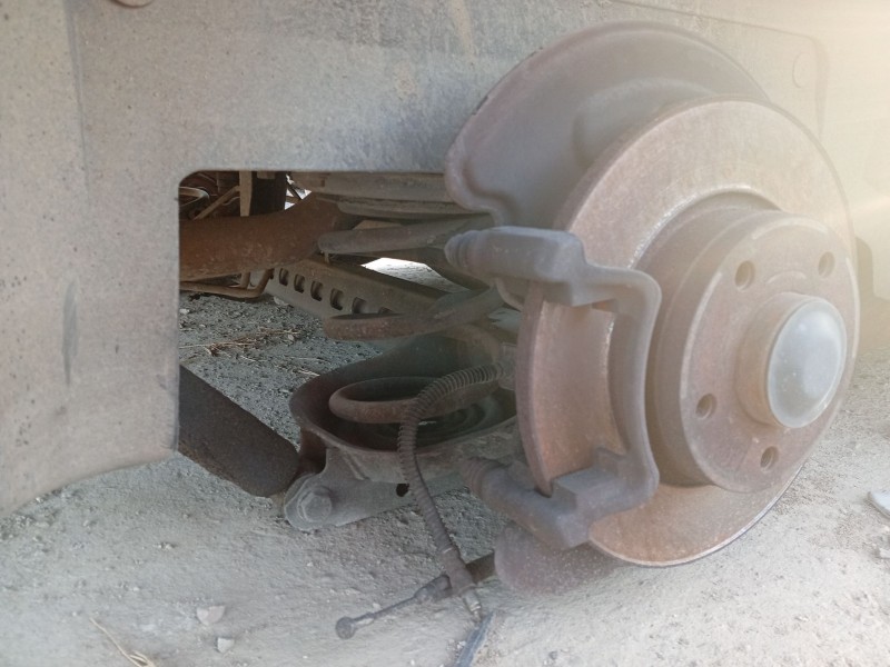 Recambio de puente trasero para nissan primastar autobús (x83) dci 80 referencia OEM IAM 5540100Q0G 5540100Q0A 5540100QAG