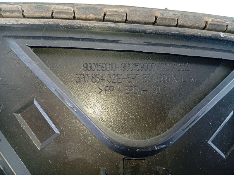 Recambio de moldura para seat altea xl (5p5, 5p8) 1.9 tdi referencia OEM IAM 5P0854699M3FZ 960159020 