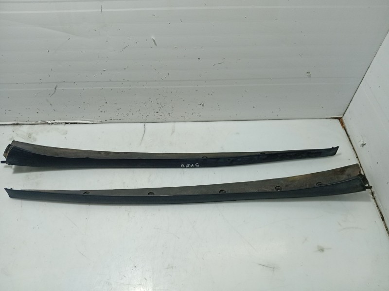 Recambio de moldura para seat altea xl (5p5, 5p8) 1.9 tdi referencia OEM IAM 5P0854319D3FZ 5P0854320D3FZ 