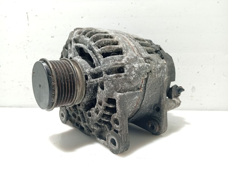 Recambio de alternador para seat alhambra (7v8, 7v9) 1.9 tdi referencia OEM IAM 038903018PX 028903025L / 028903018AX 0124315005 
