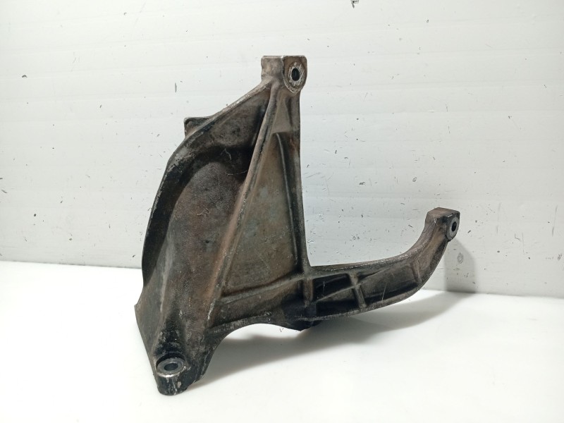 Recambio de soporte para seat alhambra (7v8, 7v9) 1.9 tdi referencia OEM IAM 7M0199207B  