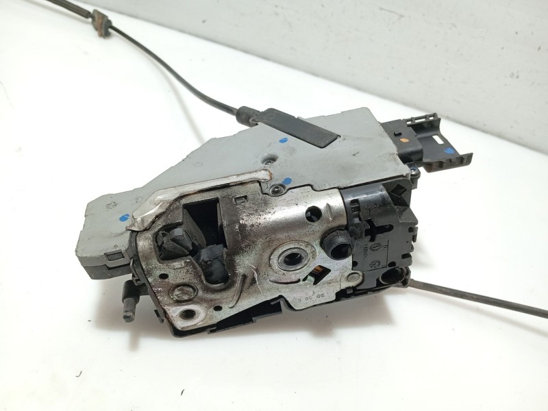 Recambio de cerradura puerta trasera izquierda para citroën c4 picasso referencia OEM IAM 9137H1  