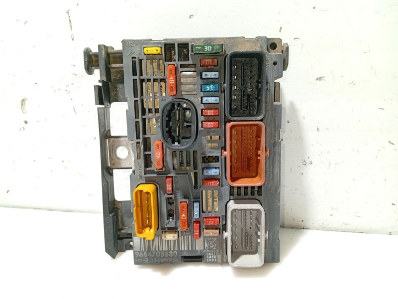 Recambio de centralita bsm para citroën c4 picasso referencia OEM IAM 9664705880 BSMR01 10740049