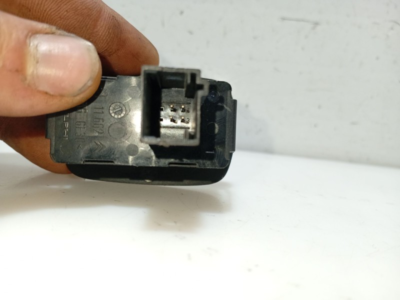 Recambio de mando elevalunas trasero derecho para citroën c4 picasso referencia OEM IAM 6554YJ 96639378ZD 