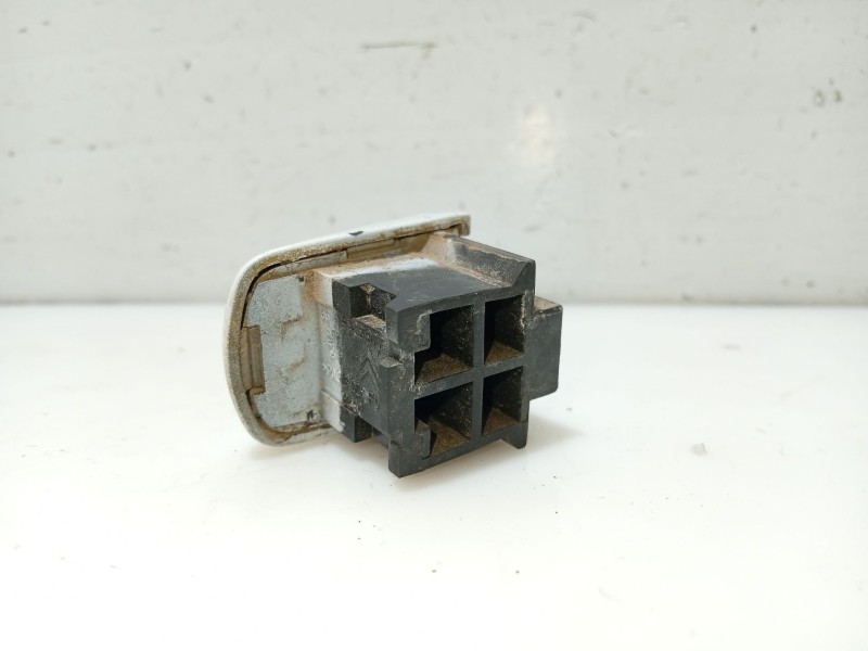 Recambio de moldura para citroën c4 picasso referencia OEM IAM 96816438977  