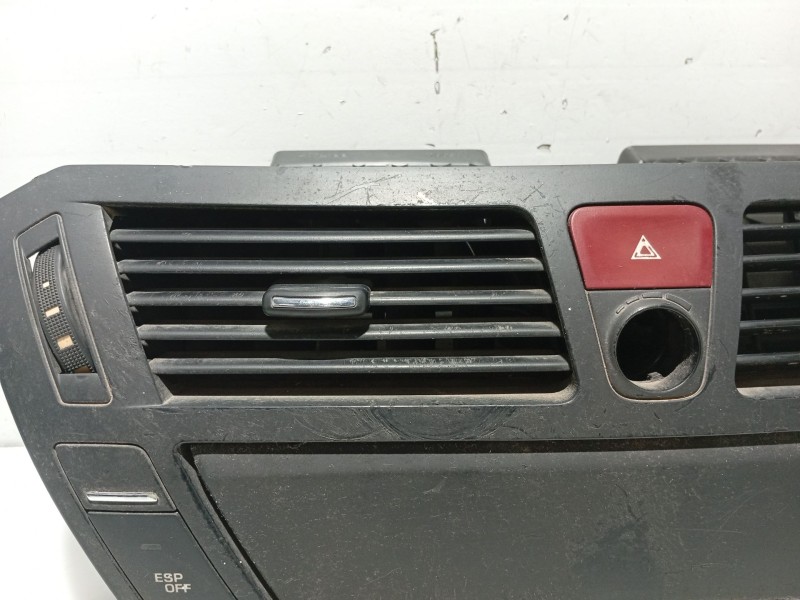 Recambio de moldura para citroën c4 picasso referencia OEM IAM 9683265580 9683265780 9683265680