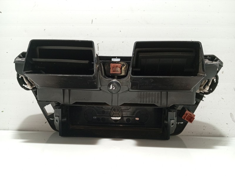 Recambio de moldura para citroën c4 picasso referencia OEM IAM 9683265580 9683265780 9683265680