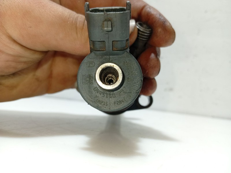 Recambio de inyector para citroën c4 picasso referencia OEM IAM 1609850680 0445110297 