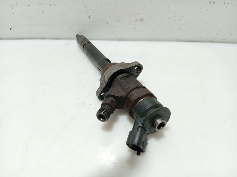 Recambio de inyector para citroën c4 picasso referencia OEM IAM 1609850680 0445110297 