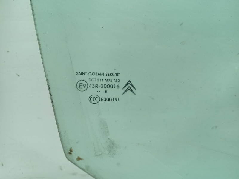 Recambio de luna delantera derecha para citroën c4 picasso referencia OEM IAM 9202H9 9806025980 