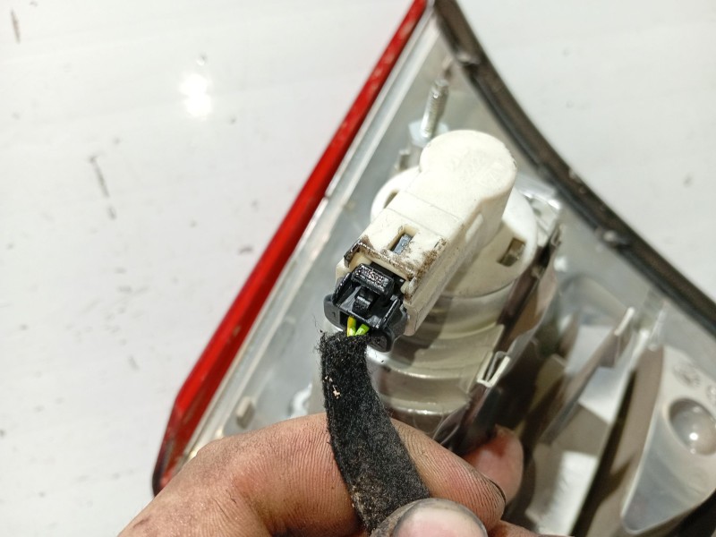 Recambio de piloto trasero izquierdo interior para citroën c4 picasso referencia OEM IAM 6350CC 9653547777 