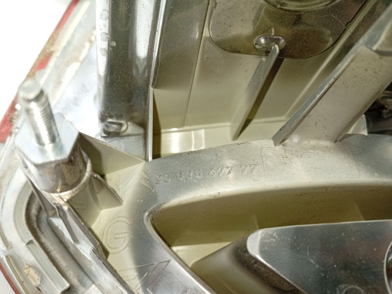 Recambio de piloto trasero izquierdo interior para citroën c4 picasso referencia OEM IAM 6350CC 9653547777 