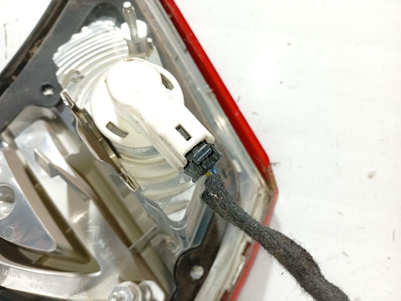 Recambio de piloto trasero derecho interior para citroën c4 picasso referencia OEM IAM 6351CC 9653547677 