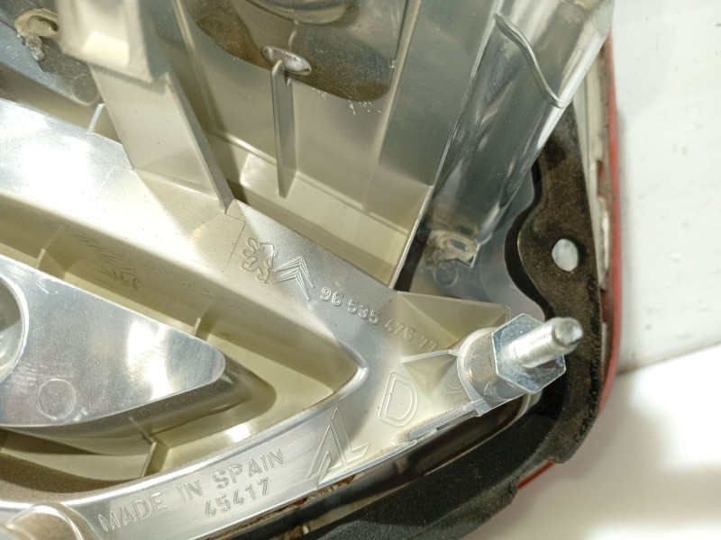 Recambio de piloto trasero derecho interior para citroën c4 picasso referencia OEM IAM 6351CC 9653547677 