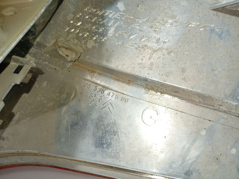 Recambio de piloto trasero izquierdo para citroën c4 picasso referencia OEM IAM 6350CA  