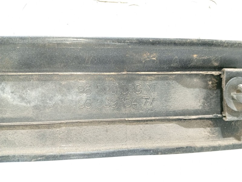 Recambio de moldura puerta delantera derecha para citroën c4 picasso referencia OEM IAM 8545EL 96590380XT 9653915477