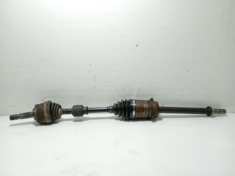 Recambio de transmision delantera derecha para nissan primera hatchback (p11) 2.0 td referencia OEM IAM 391002F605  